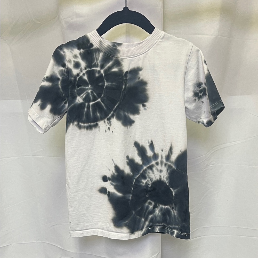Kapital K boys White and Blue Short Sleeve Tee with Tie-Dye Design size 5